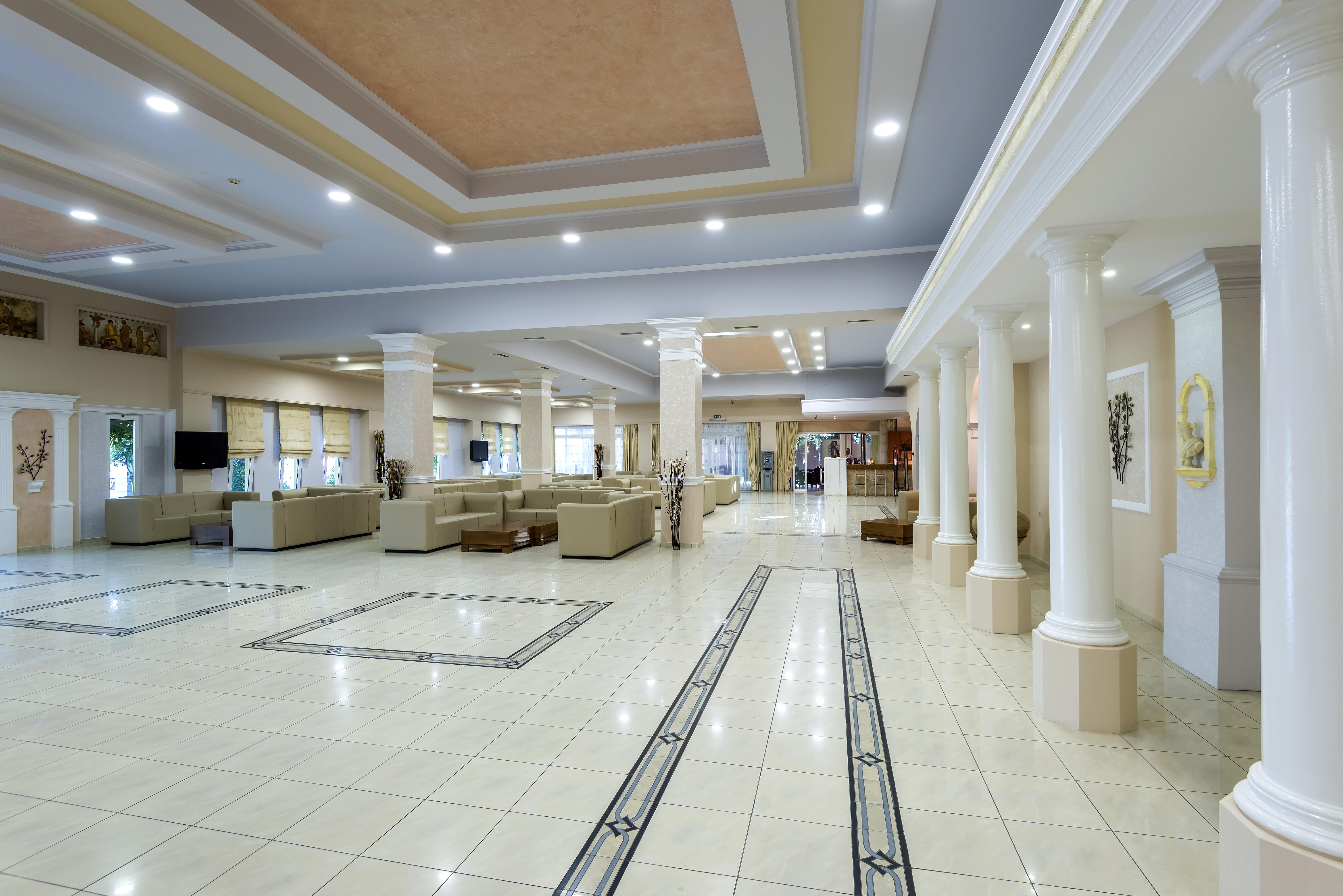 กายา รอยัล โฮเต็ล Hotel มัสติคารี ภายนอก รูปภาพ