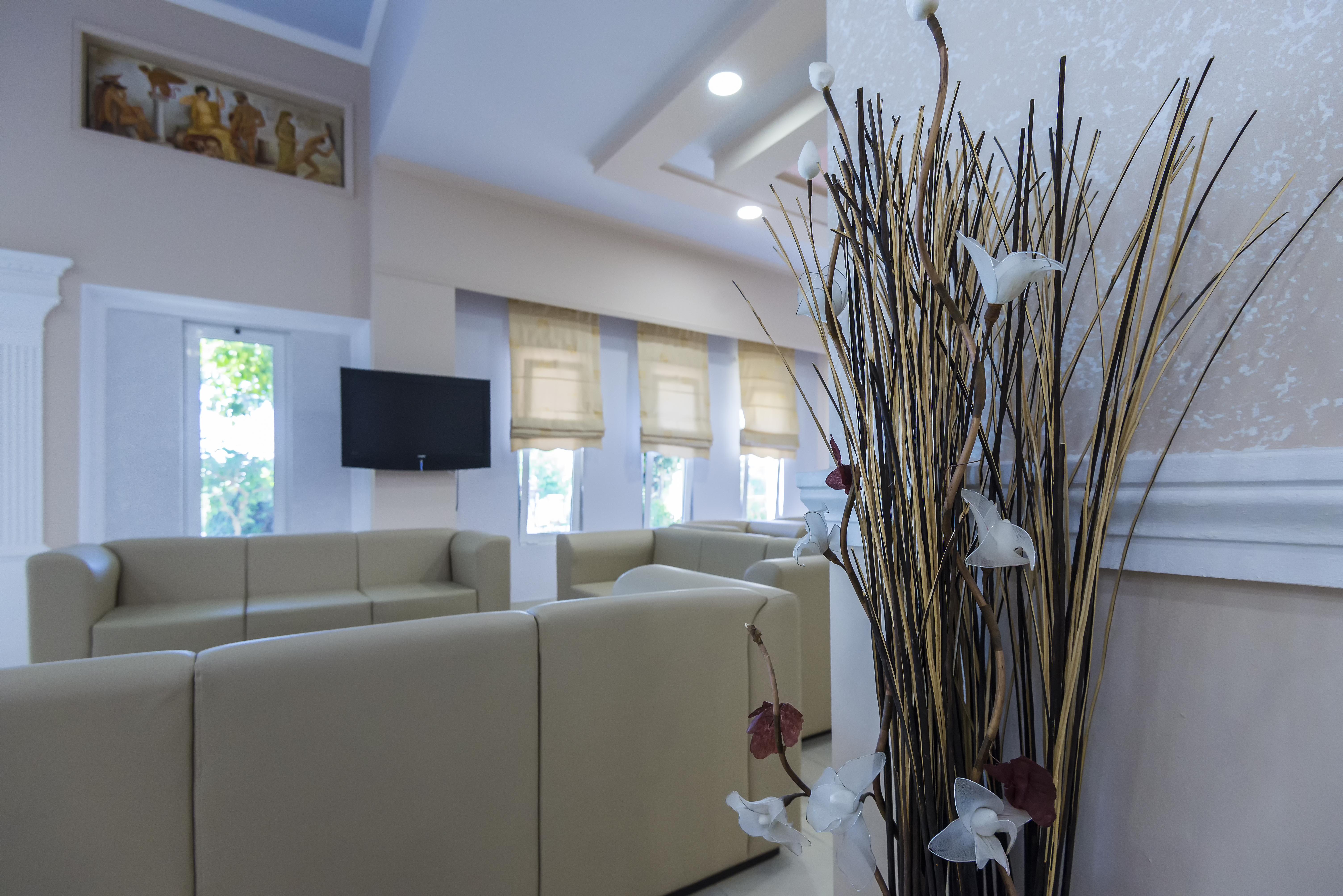 กายา รอยัล โฮเต็ล Hotel มัสติคารี ภายนอก รูปภาพ