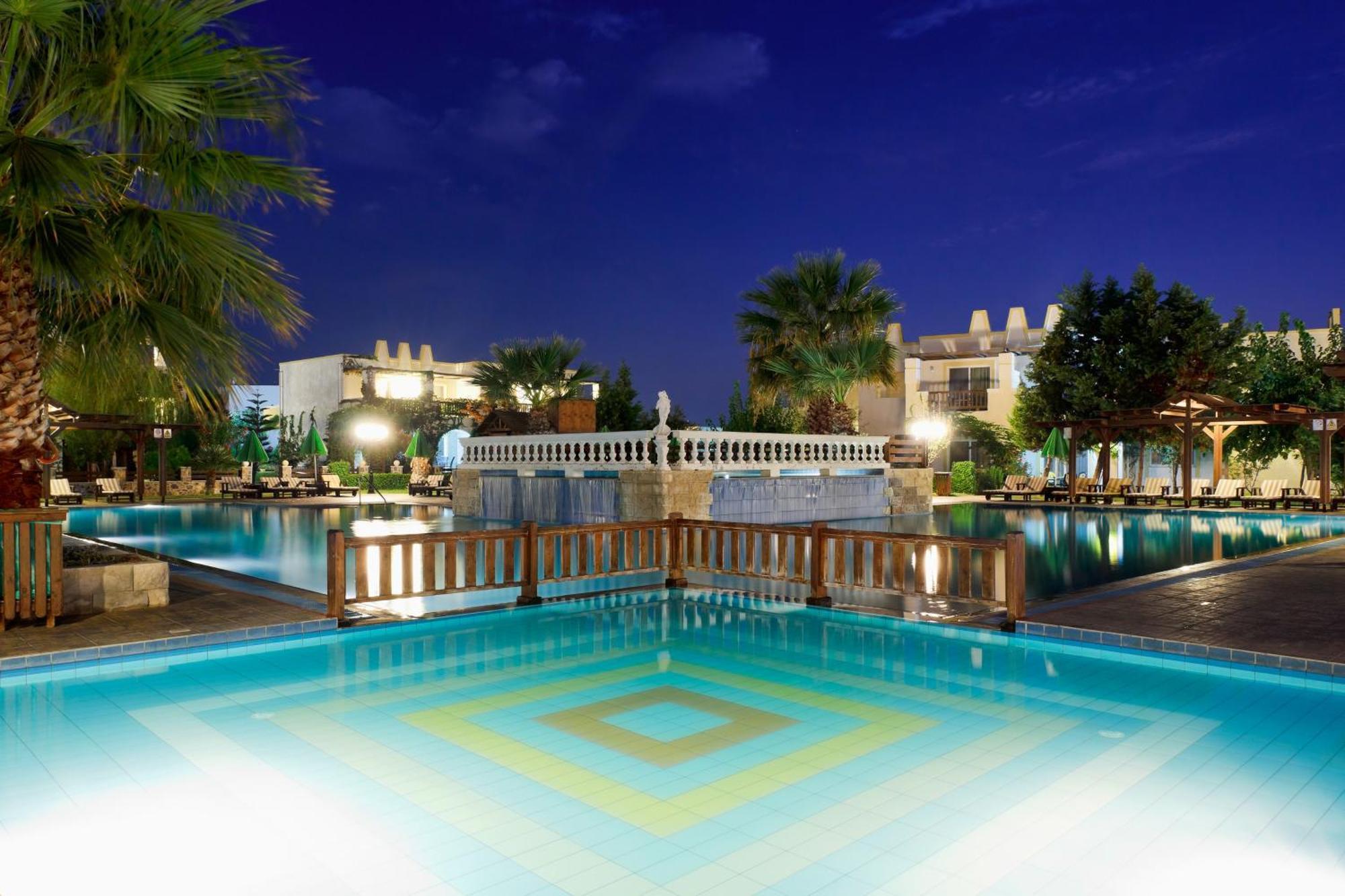 กายา รอยัล โฮเต็ล Hotel มัสติคารี ภายนอก รูปภาพ
